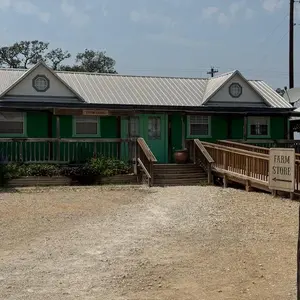 farmstore051625