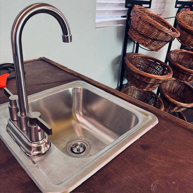 Here is a better shot of the sink in the store.