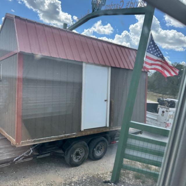 Finally! After 3.5 hours, it is leaving.