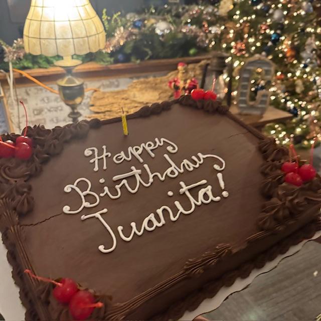 This delicious cake has cream filling inside and it was delicious!