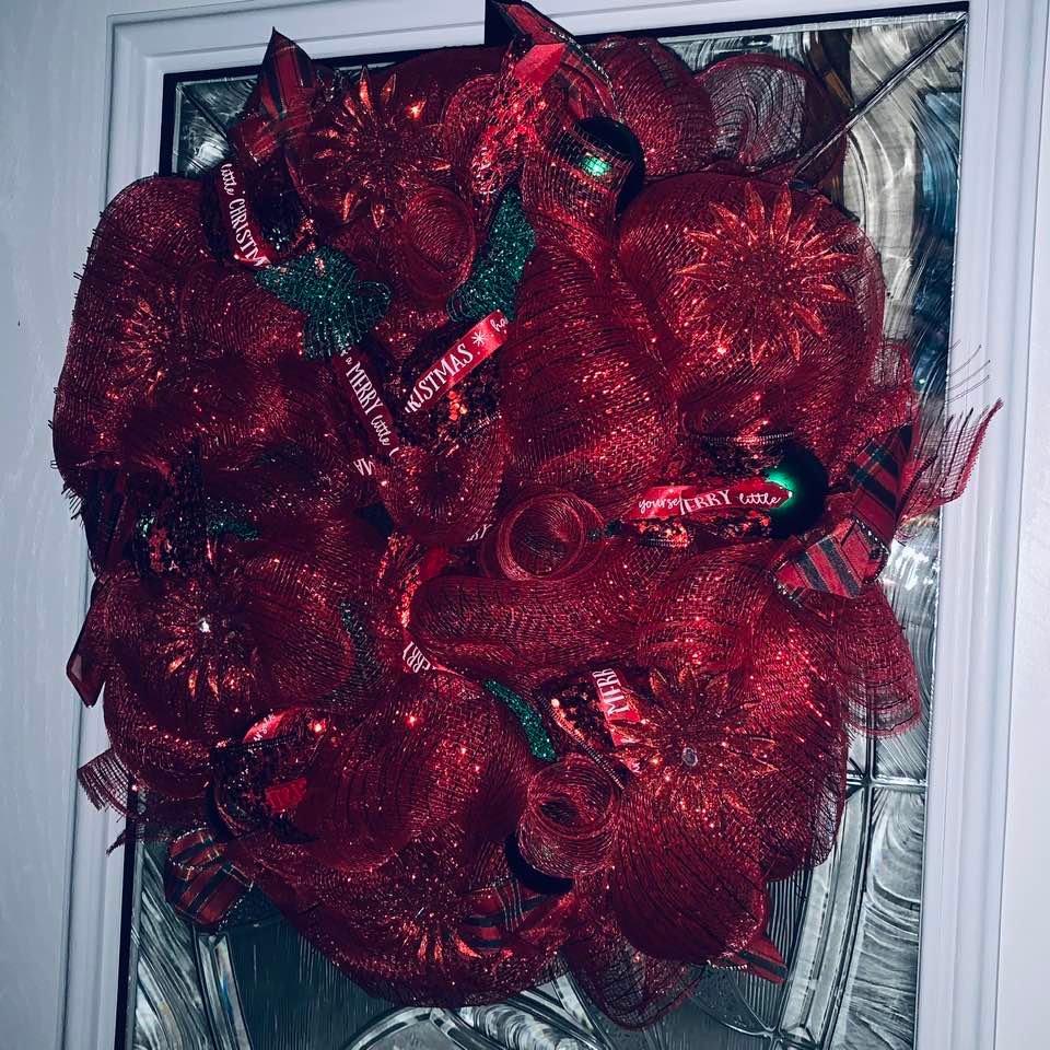 This beautiful wreath is now one of our favorite Christmas decorations. It was made by David's sister for us two years ago. This beautiful wreath is now one of our favorite Christmas decorations. It was made by David's sister for us two years ago.