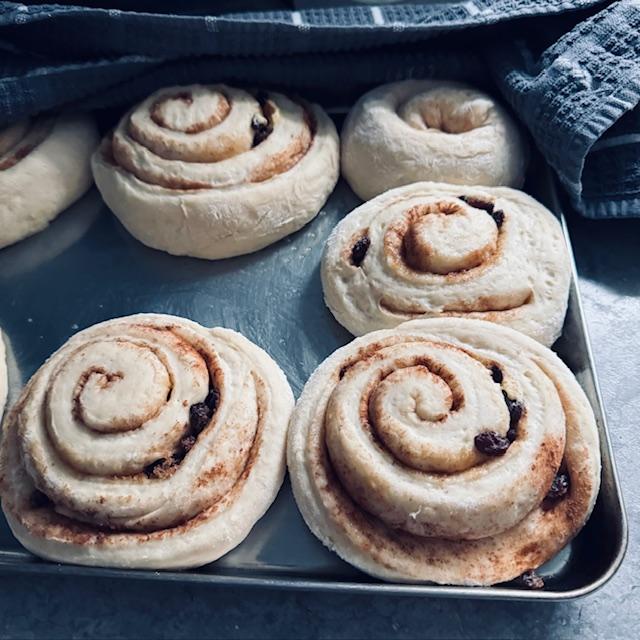 Once cut, the cinnamon rolls need to rise for at least another hour.