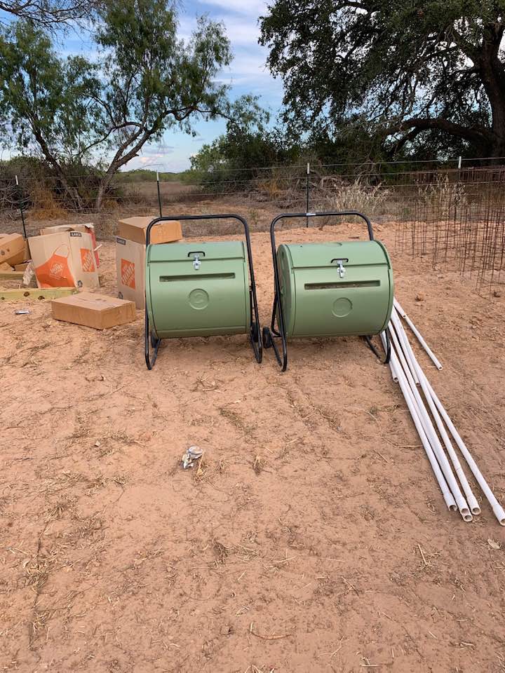 If you live in the city, you may want to start off with a circular compost bin that you can turn whenever you add kitchen scraps to it. Better yet, get 2. If you live in the city, you may want to start off with a circular compost bin that you can turn whenever you add kitchen scraps to it. Better yet, get 2.