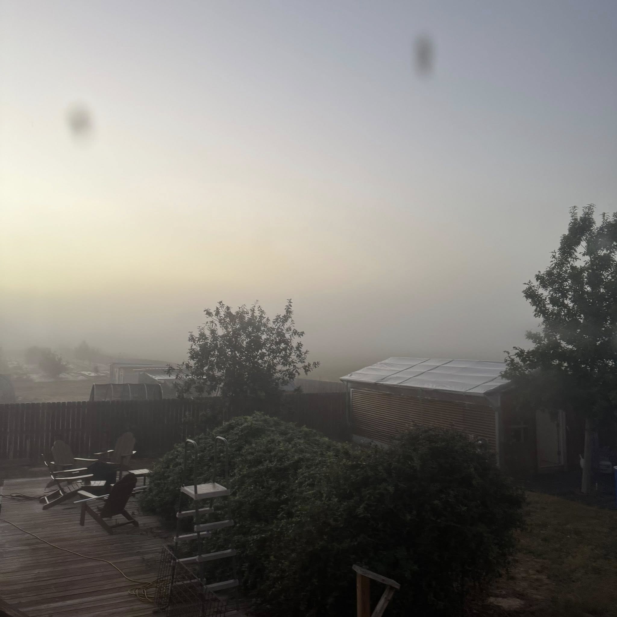 The fog continues at 8am.