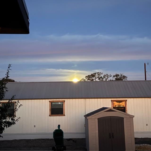 To my surprise, I found the full moon going down over Fulfillment right after I took the sunrise photo. Isn't that so pretty? To my surprise, I found the full moon going down over Fulfillment right after I took the sunrise photo. Isn't that so pretty?