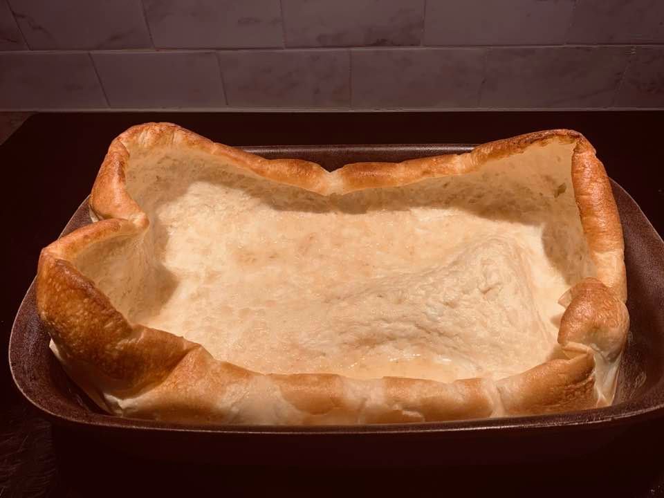 Look at this incredible German pancake that I made! It was delicious and so easy to make! It takes six eggs.