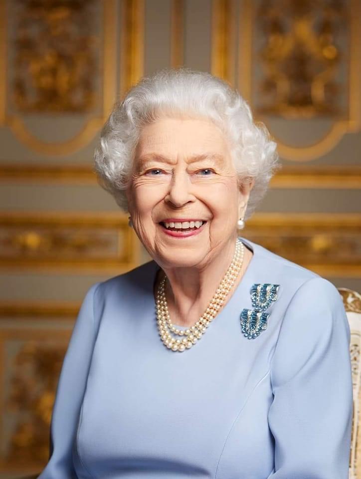 The palace just released this beautiful photo of The Queen this past weekend taken shortly before she passed away.
