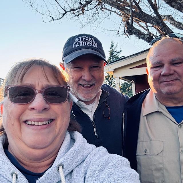 I asked if we could take a selfie. Here we are with Mr. Texas Gardener Magazine, Jay White! He was so nice to us. I asked if we could take a selfie. Here we are with Mr. Texas Gardener Magazine, Jay White! He was so nice to us.