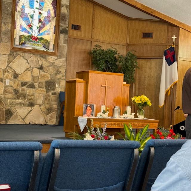 The memorial service for John Schulze, Jr was held in Leakey at Church In The Valley where my in-laws used to attend. We have been there many times.