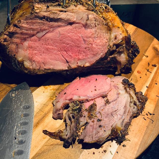 This is the best prime rib David has cooked over the last five years. It was so tasty!