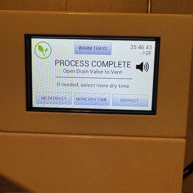 After almost 36 hours, the drying of the 6 trays was finally finished.