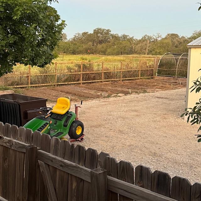 The raised beds are gone. I never even heard them being loaded yesterday and did not know they were gone until David mentioned it last night.