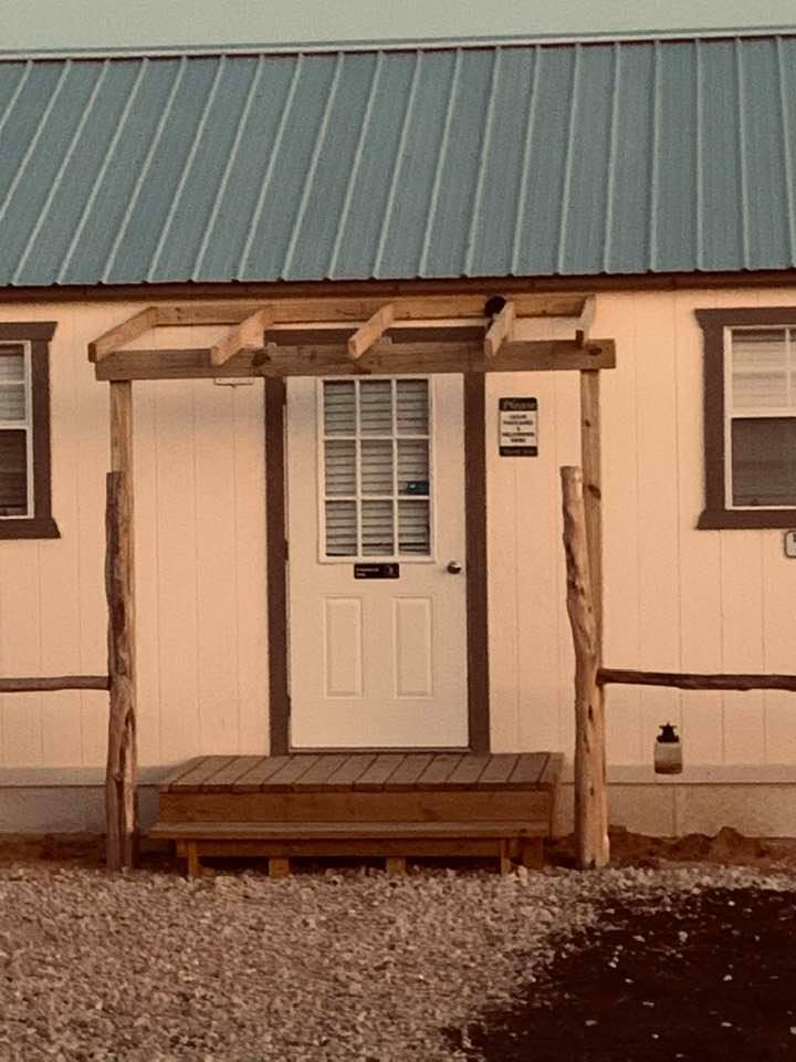 Nacho and his team started the loading dock cover before they left.