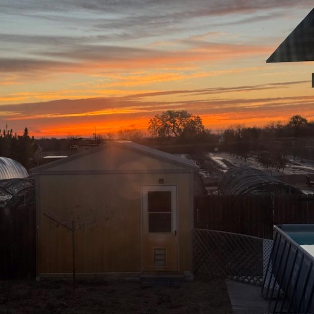 What a pretty sunrise.